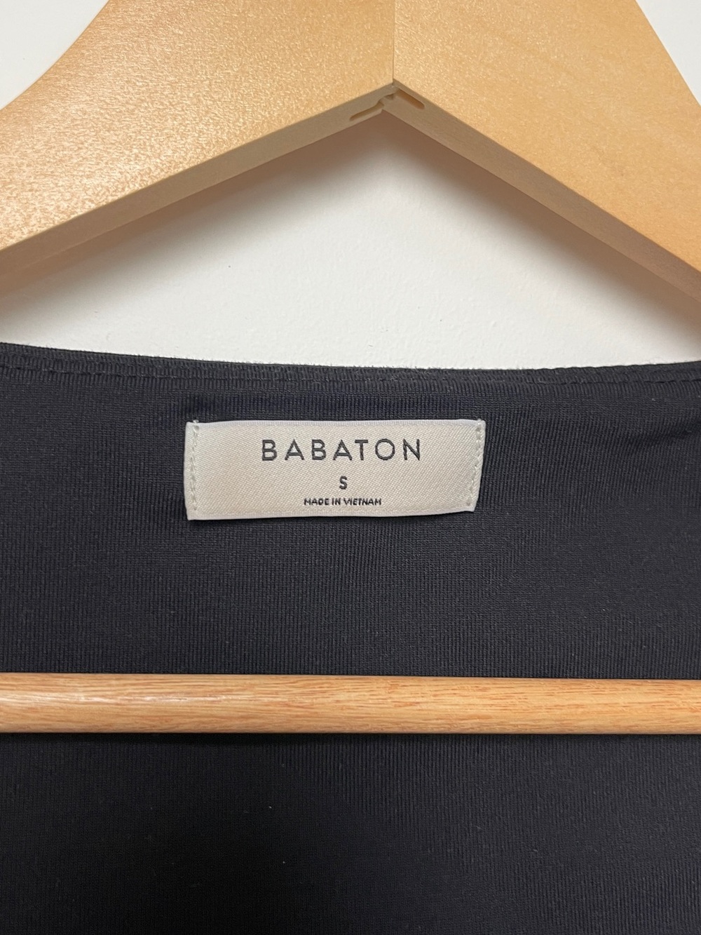 Aritzia Babaton Black Square-Neck Long Sleeve Top - Picture 2 of 2